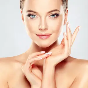 HOW CAN FACIAL AESTHETICS GIVE ME MORE CONFIDENCE ?
